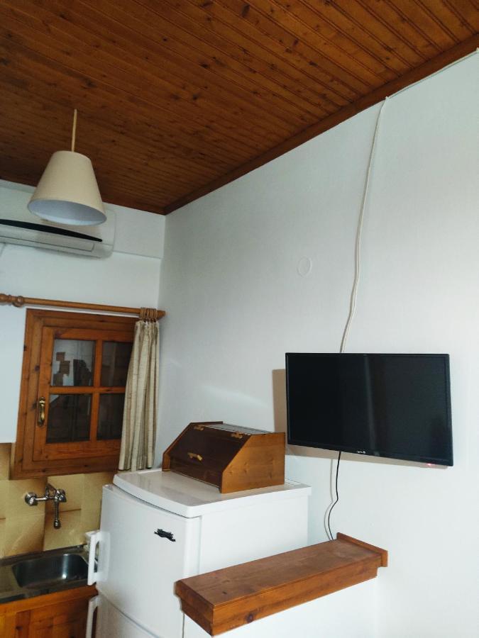 Koutadelias Rooms Kálamos エクステリア 写真