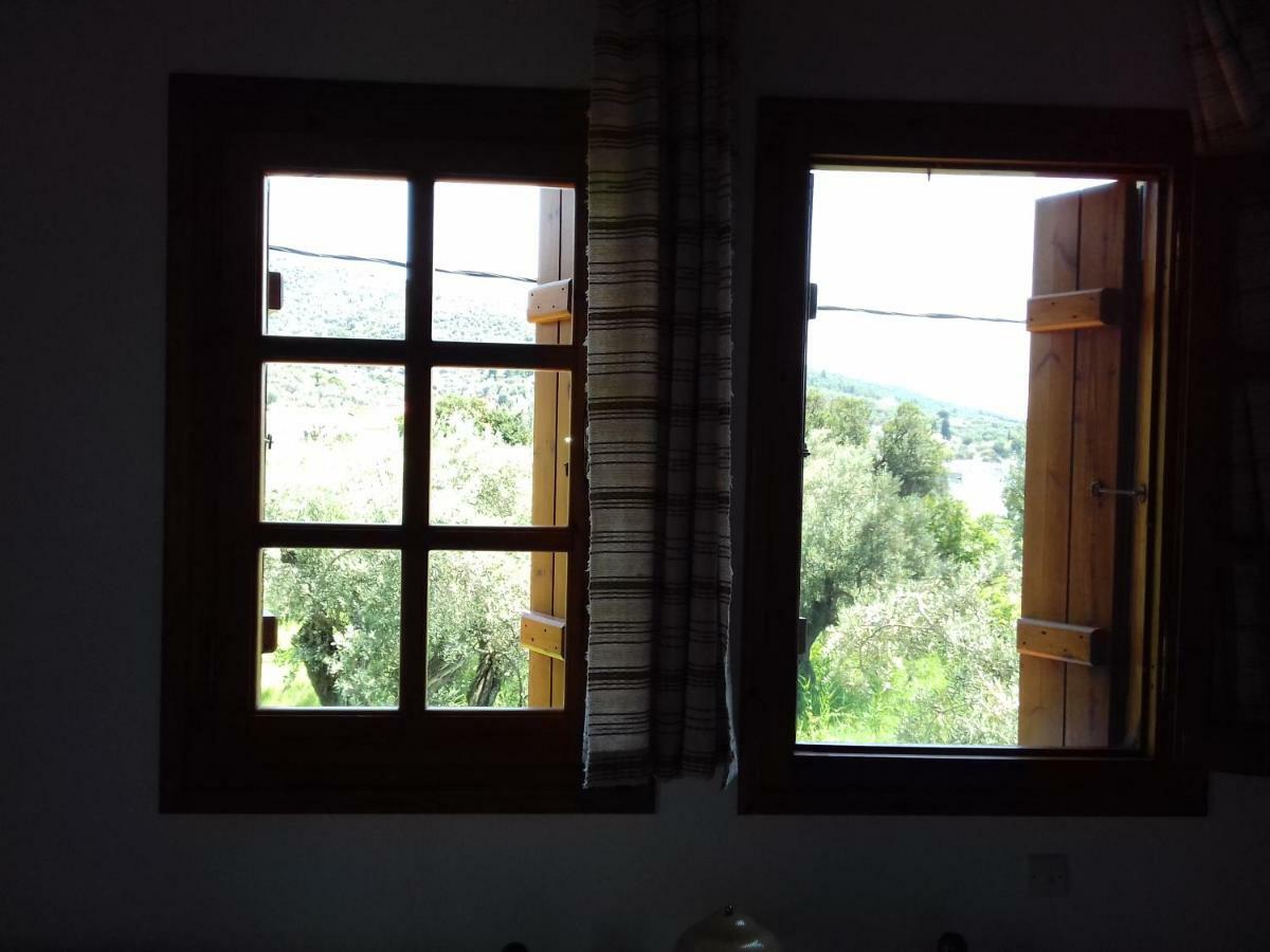 Koutadelias Rooms Kálamos エクステリア 写真